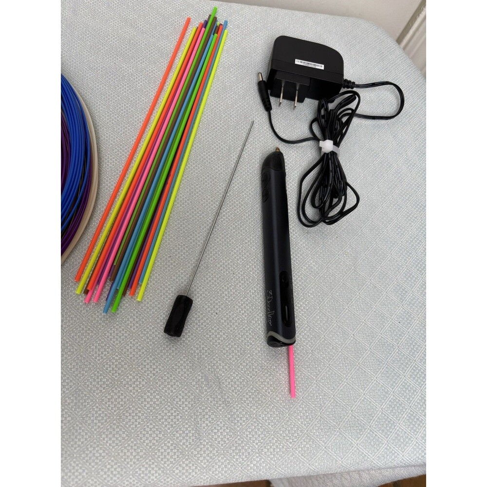 USED 3Doodler Create+ 3D Printing Pen or Teens / Adults & Creators 8CPSBKUS3E